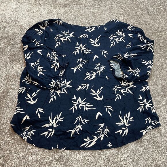 Cassee's Blouse top Womens 3X Blue White Floral 3/4 Sleeve Rayon Soft New NWT - Picture 2 of 13